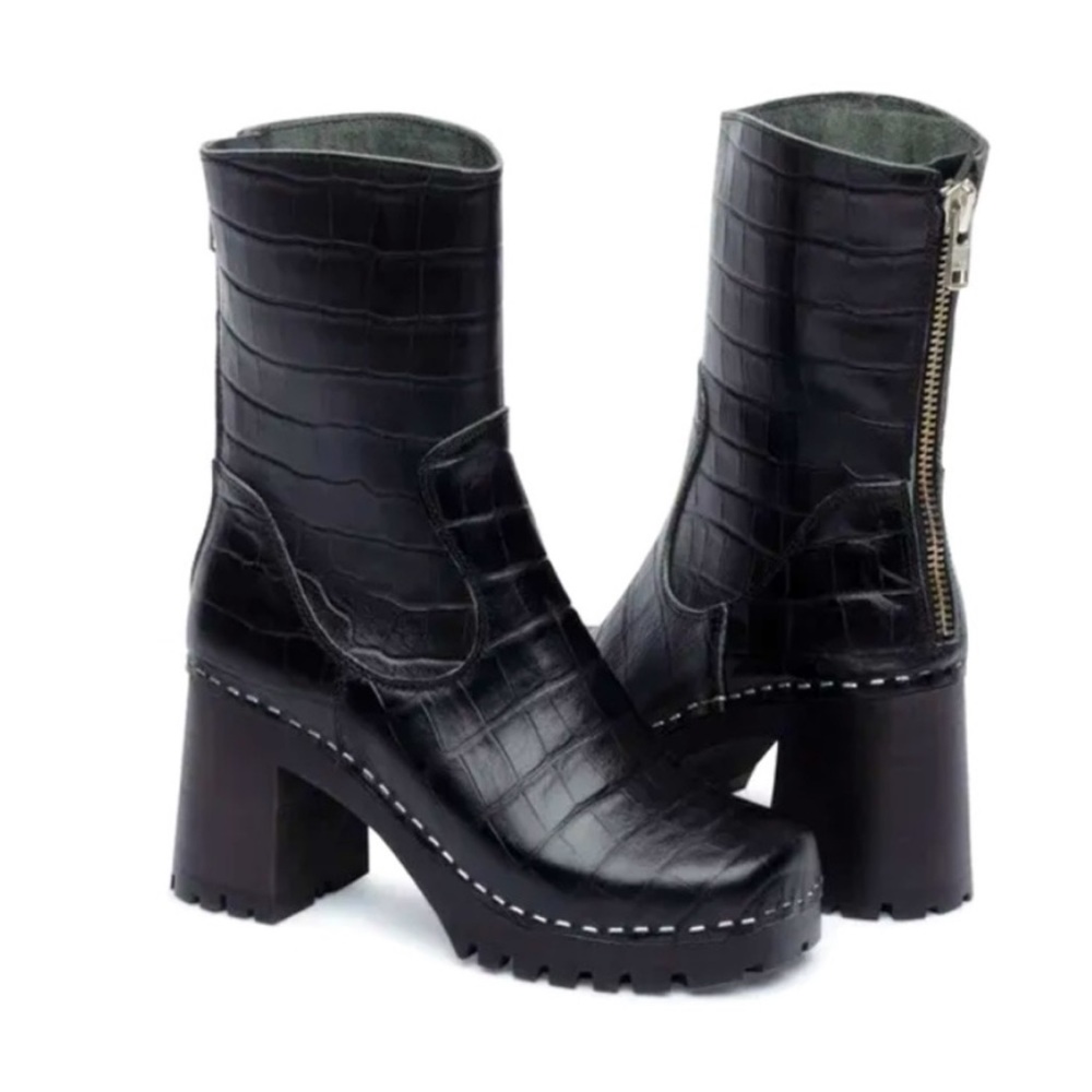 Swedish Hasbeens Black Ankle Leather Crocodile Boot Size 40 / US 9